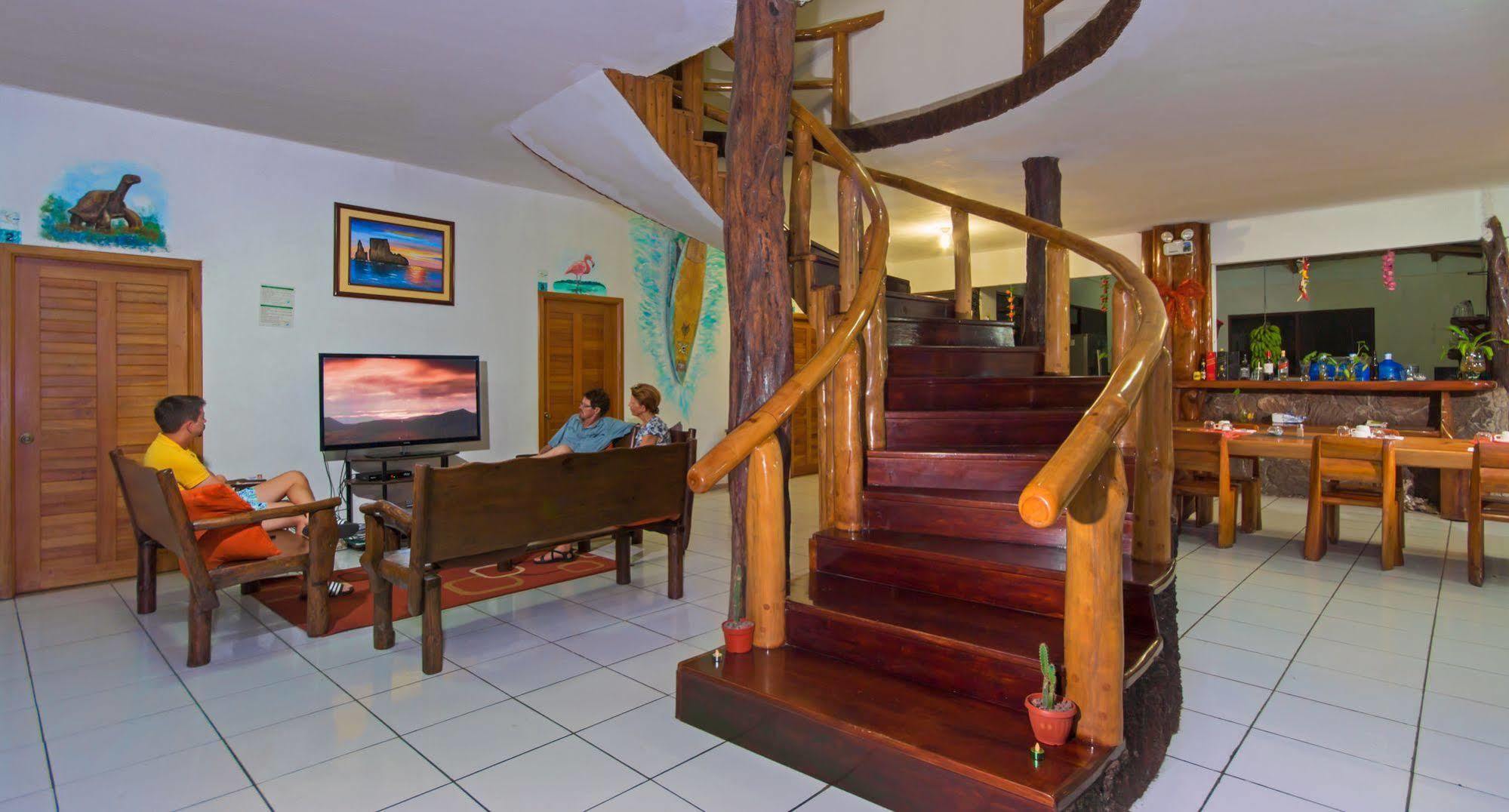 Casa Natura Galapagos Lodge Bellavista  المظهر الخارجي الصورة