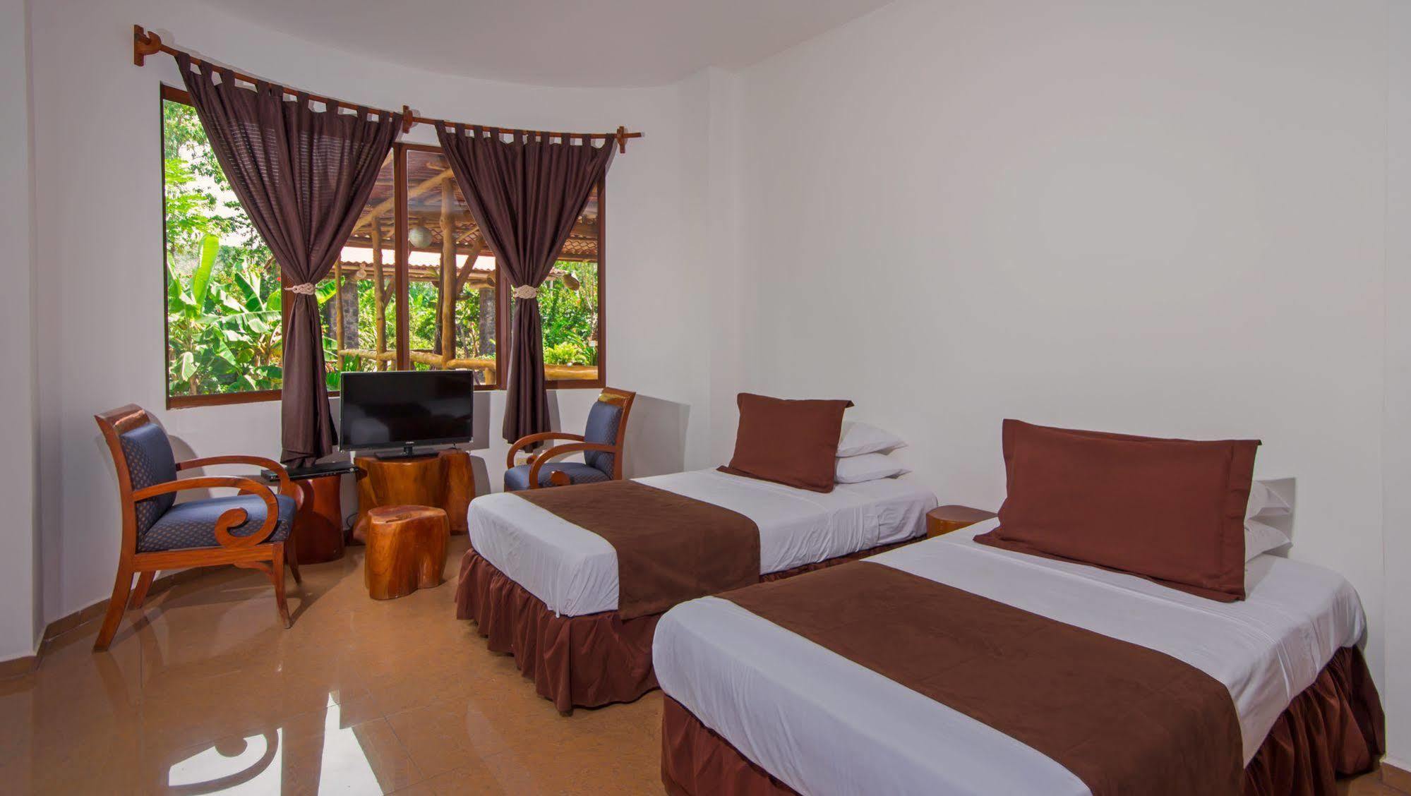 Casa Natura Galapagos Lodge Bellavista  المظهر الخارجي الصورة