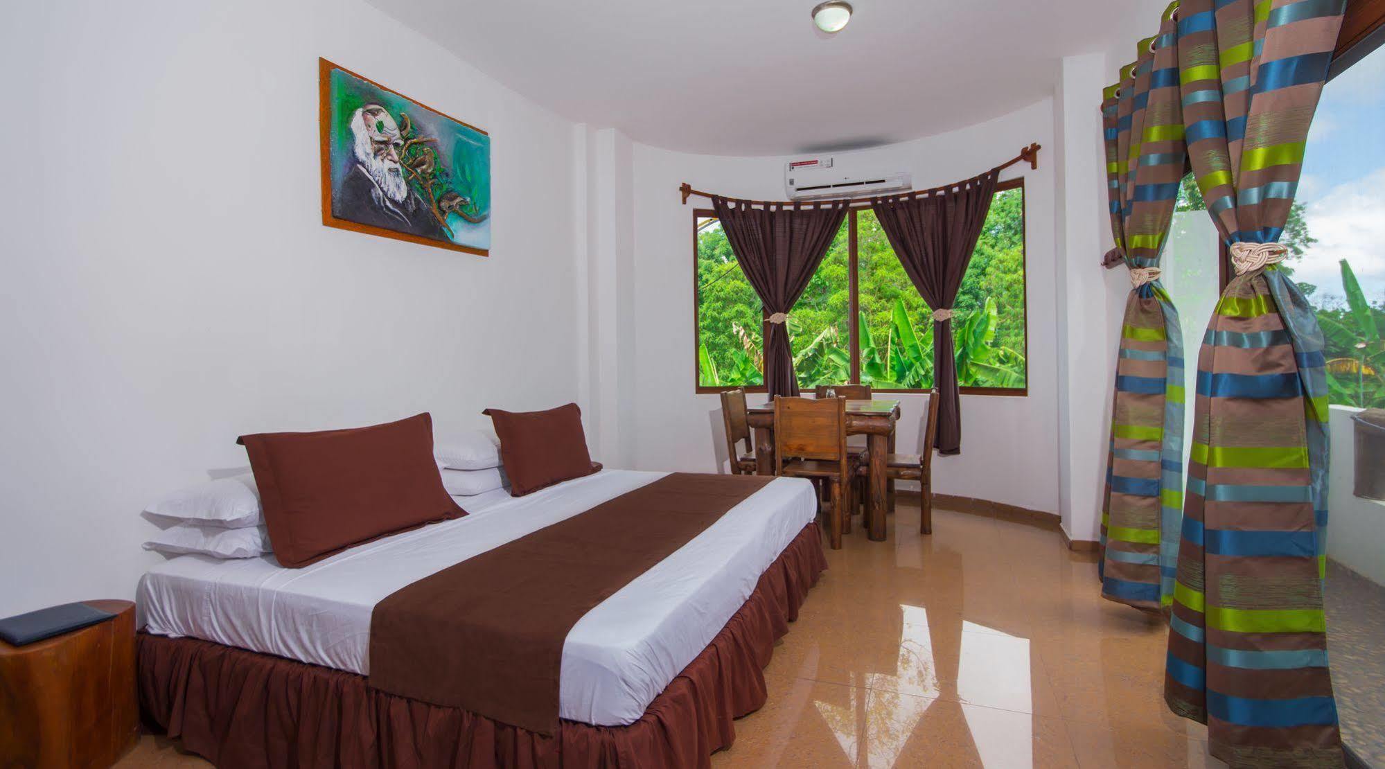 Casa Natura Galapagos Lodge Bellavista  المظهر الخارجي الصورة